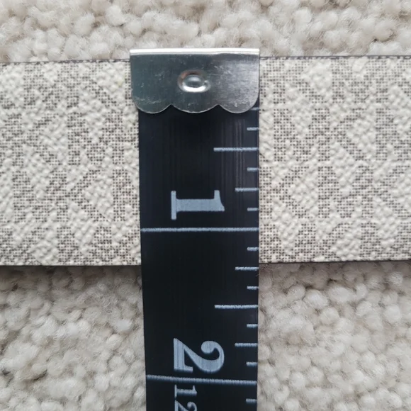 Michael Kors 2 in 1 Reversible White Tan and Brown Women's Belt S/M - Picture 5 of 8